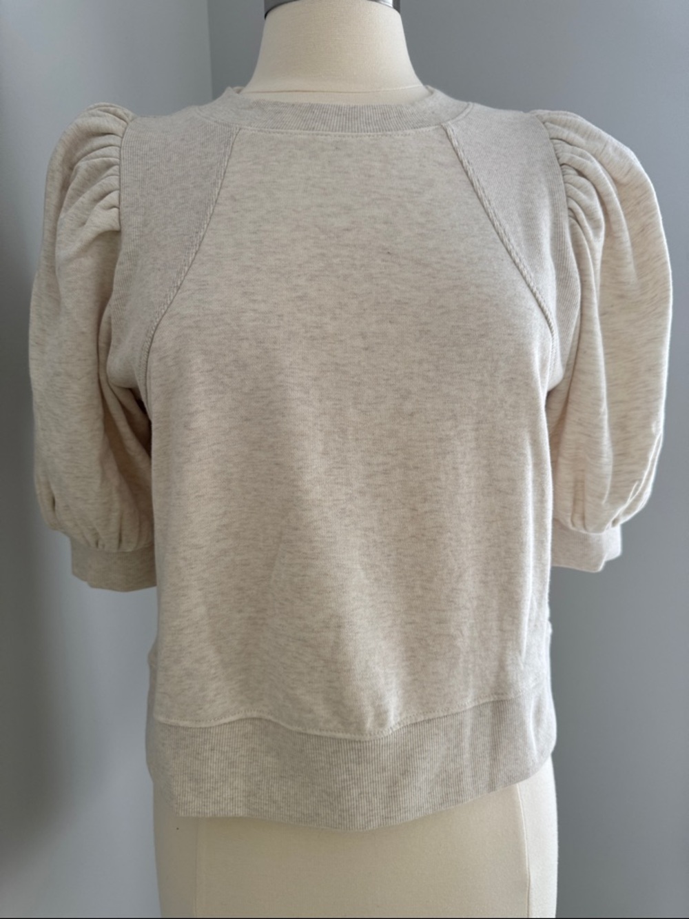 Anthropologie NWT maeve Crop Balloon Sleeve Sweatshirt - Heather Oatmeal, Size M - Picture 2 of 6